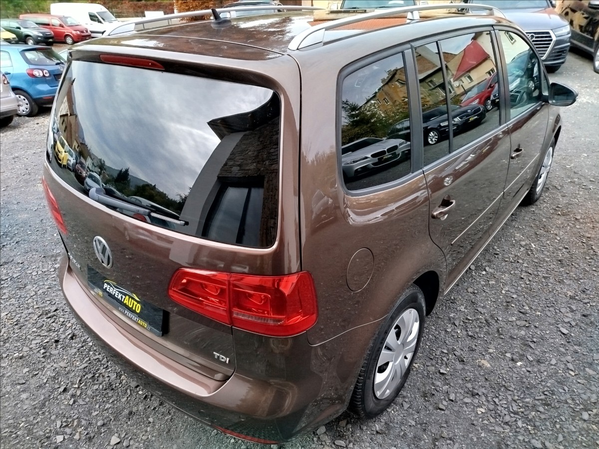 volkswagen-touran-1-6-tdi-77kw-jen-149tis-km - 5