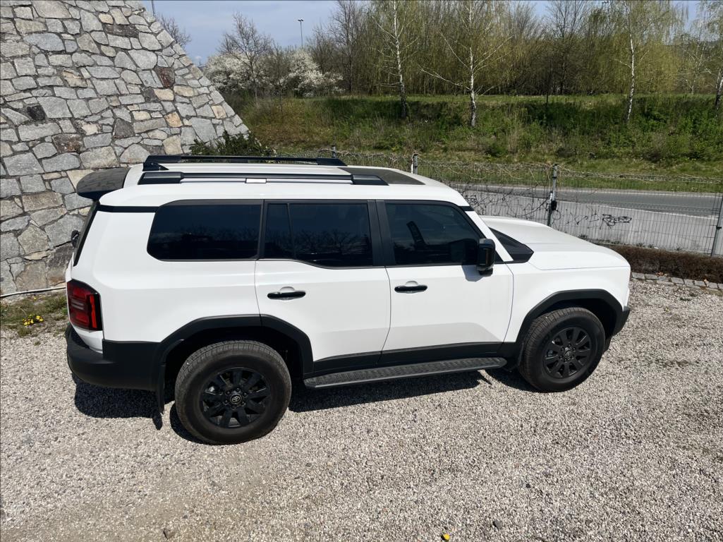 toyota-land-cruiser-2-4-i-force-max-hev - 7