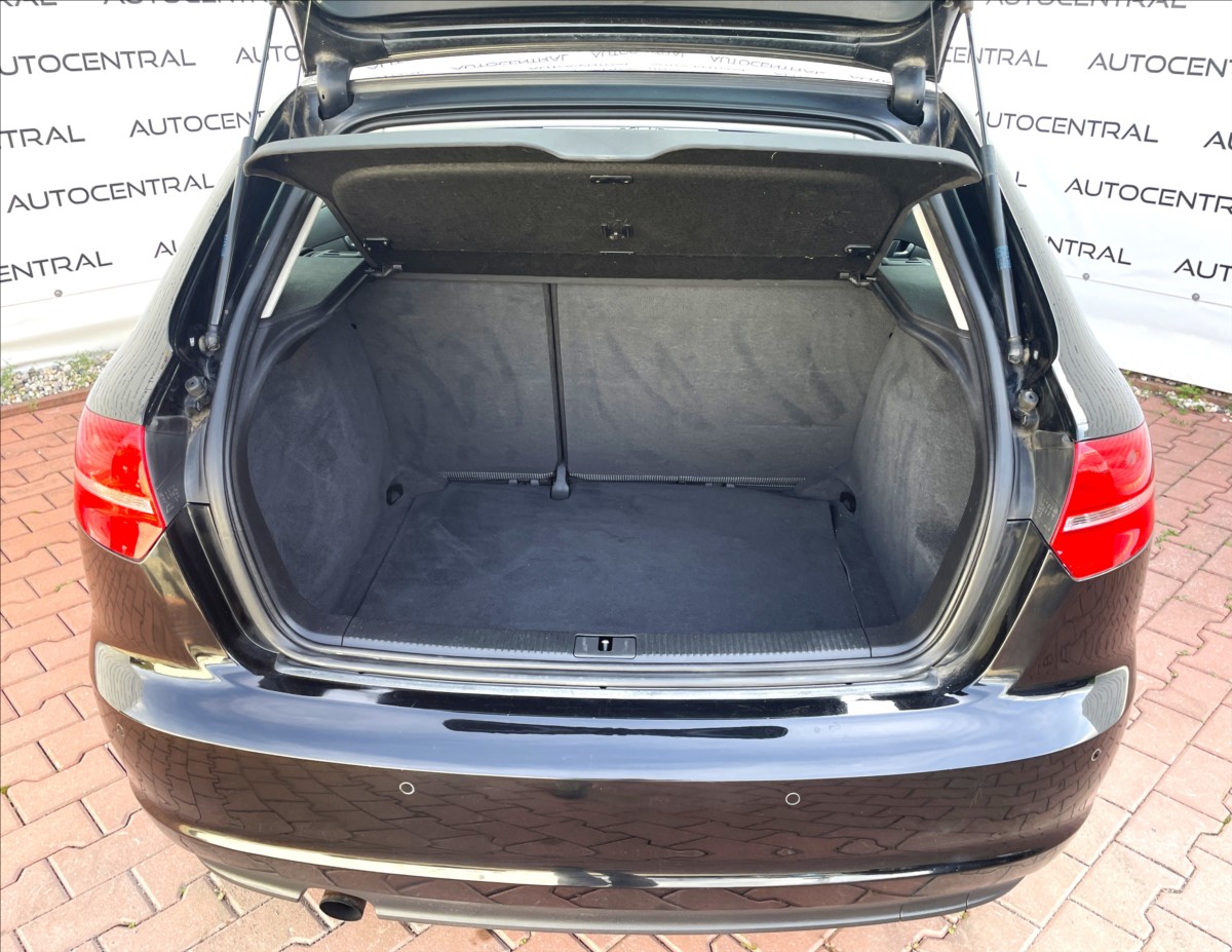 audi-a3-1-2-tfsi-sportback-77kw-servisovano - 9
