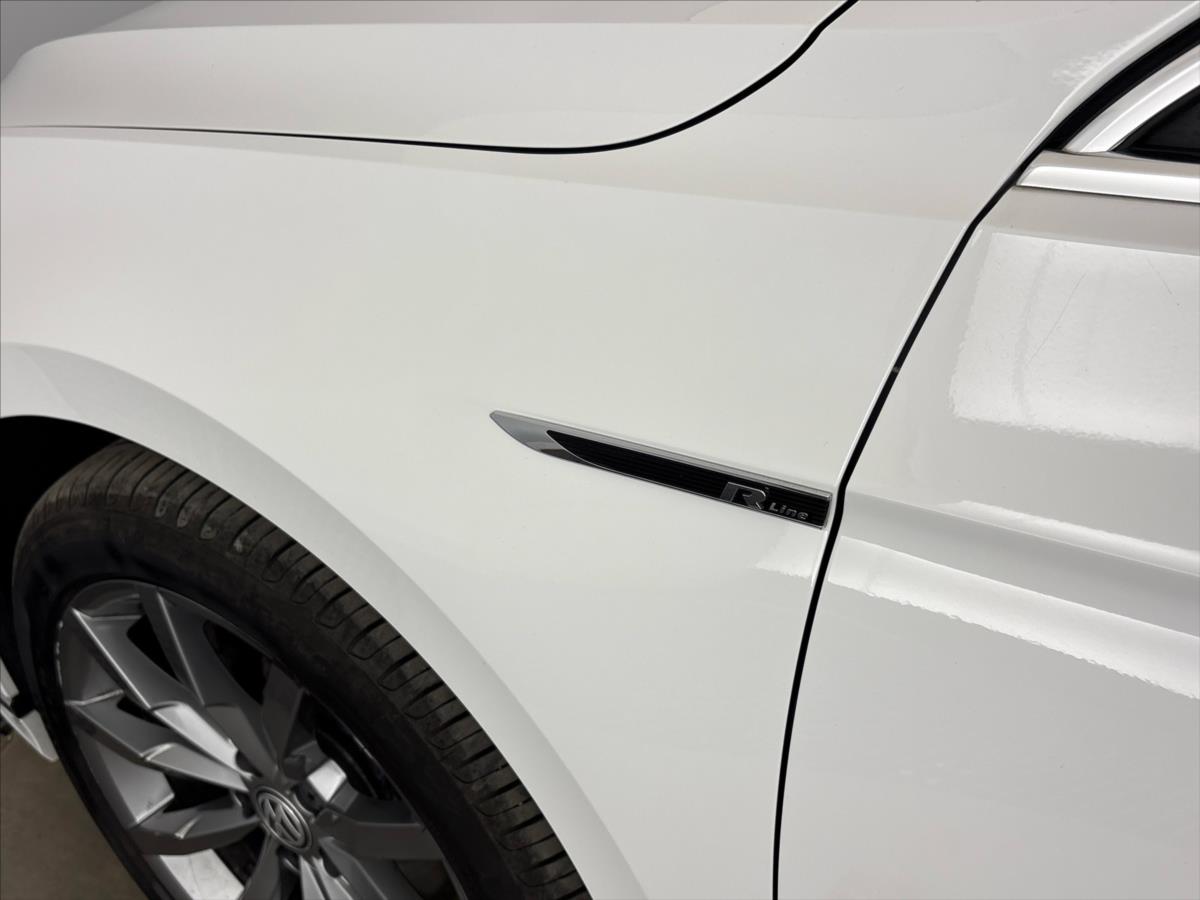 volkswagen-passat-2-0-2-0tdi-r-line - 4