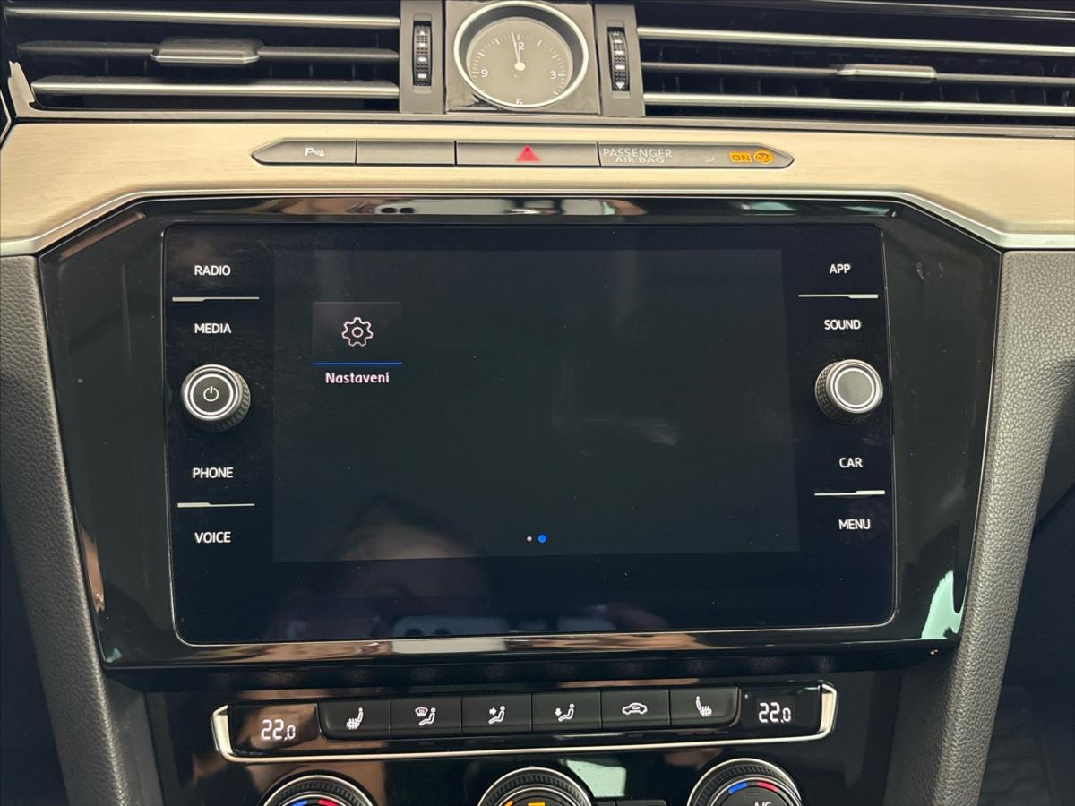 volkswagen-passat-2-0-2-0tdi-r-line - 8
