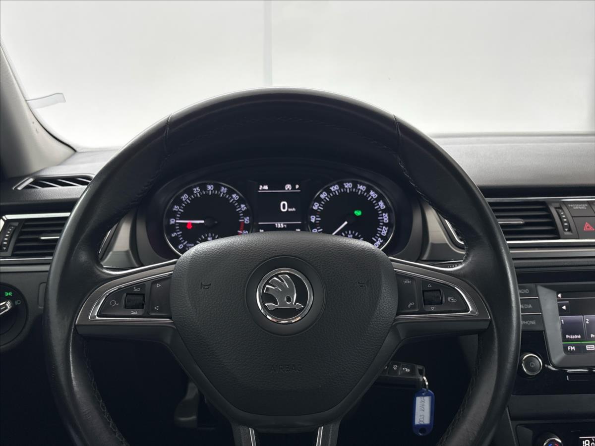 skoda-rapid-1-4-tdi-style-7dsg - 9