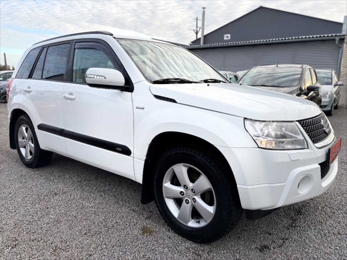 suzuki-grand-vitara-1-9-ddis-po-rozvodech-4x4-dph - 1