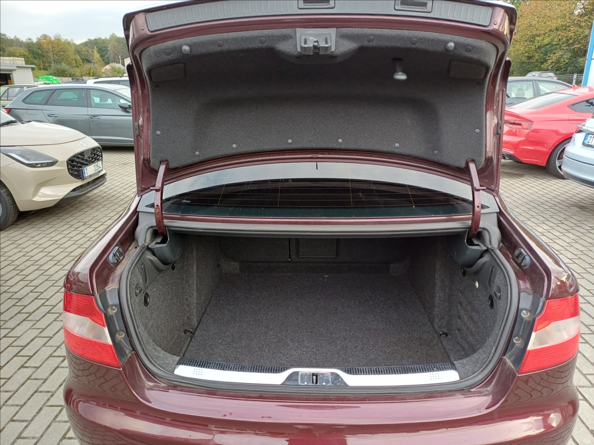skoda-superb-2-0-tdi-103-kw-ambition - 5