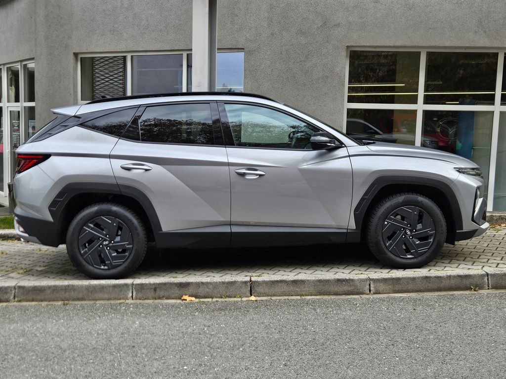 hyundai-tucson-1-6t-gdi-dct-go-czech-4x4-dph - 5