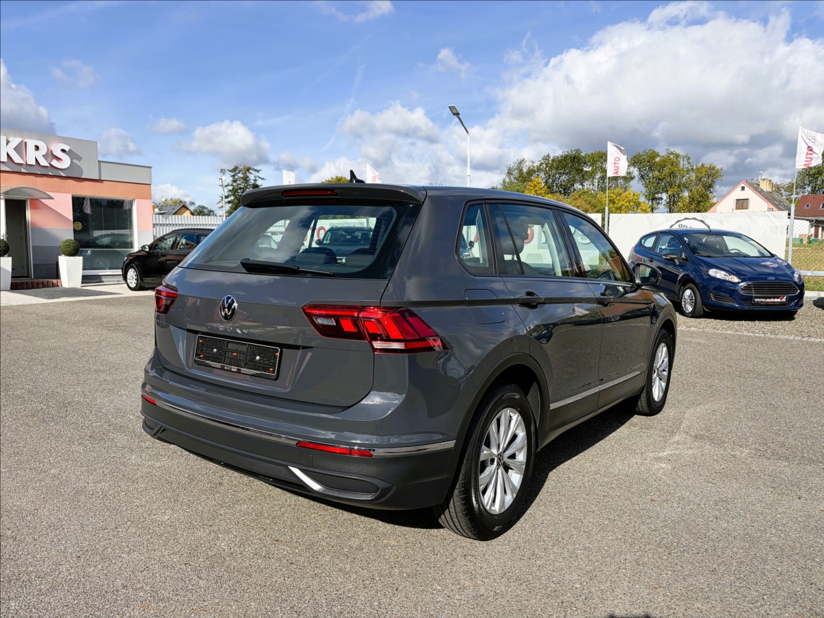 volkswagen-tiguan-1-5-tsi-zanovni-vuz-1-maj-dph-led - 4