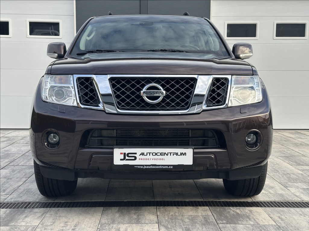 nissan-pathfinder-3-0-dci-231ps-le-executive-4x4-a-t - 3