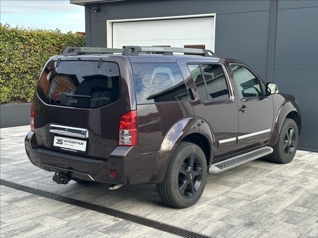 nissan-pathfinder-3-0-dci-231ps-le-executive-4x4-a-t - 6