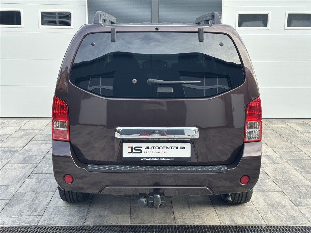 nissan-pathfinder-3-0-dci-231ps-le-executive-4x4-a-t - 7