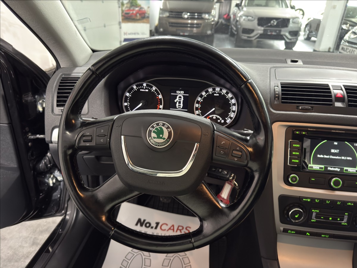 skoda-octavia-1-4-tsi-90kw-xenon-elegenace - 8
