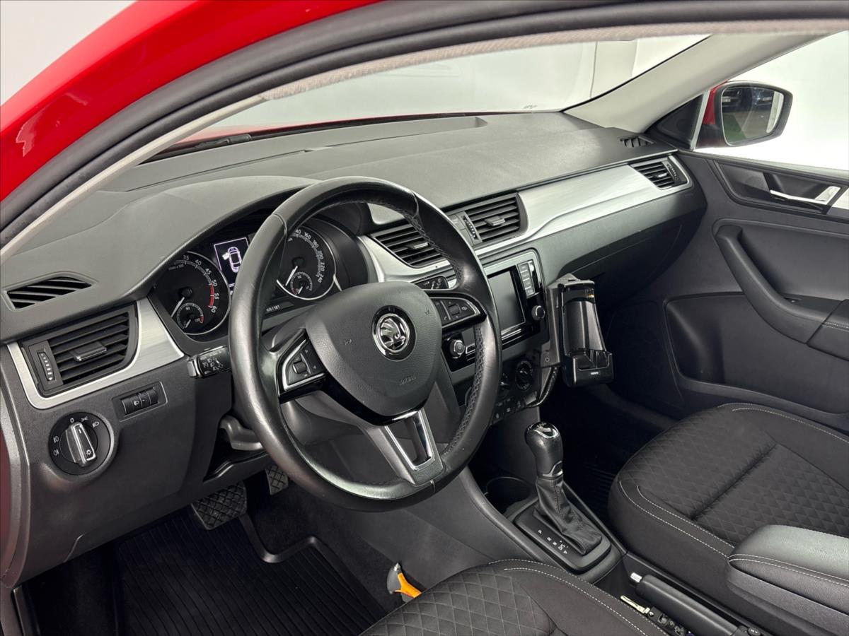 skoda-rapid-1-4-tdi-ambition-7dsg - 5