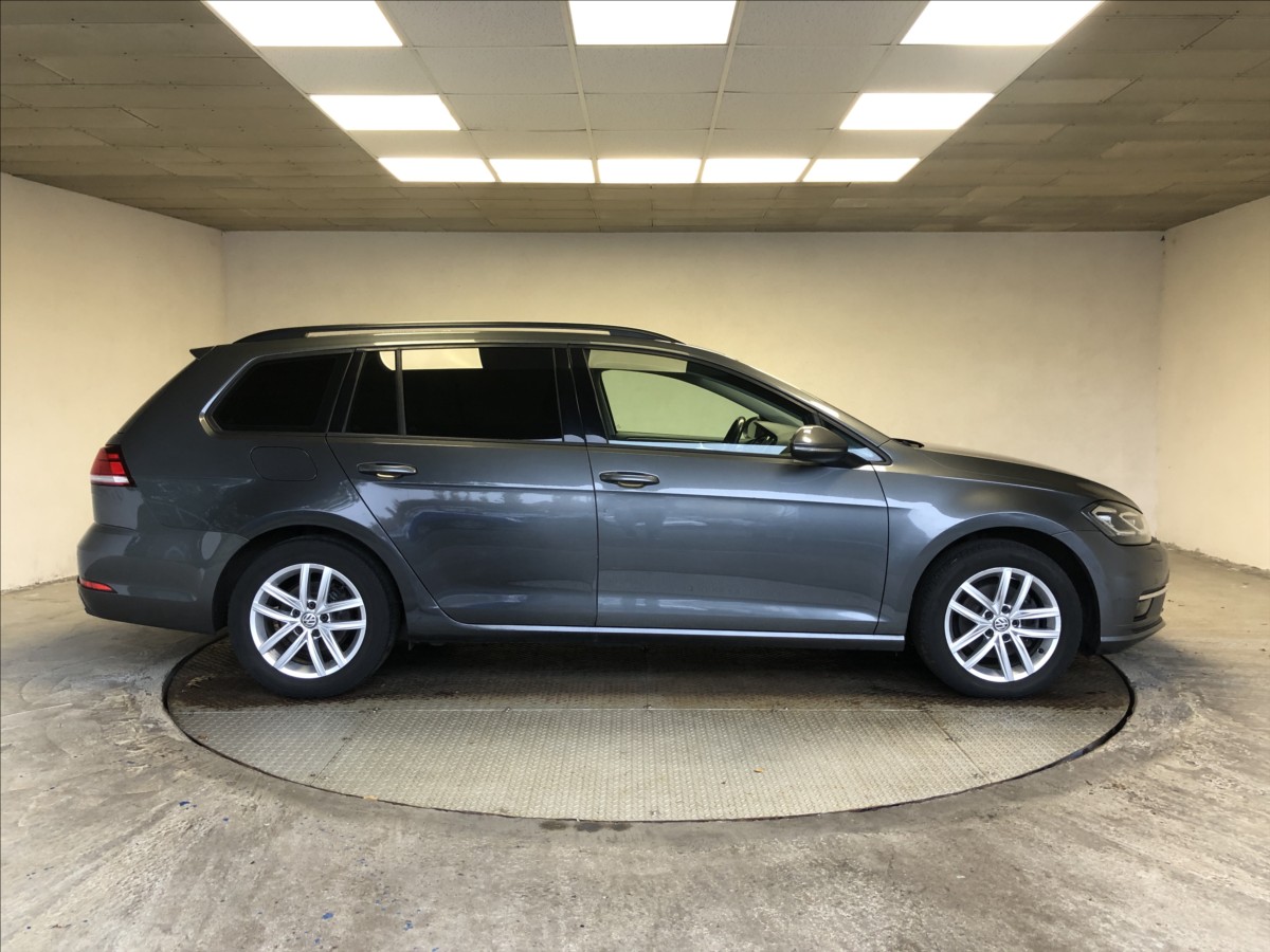 volkswagen-golf-1-6-tdi-dsg - 7