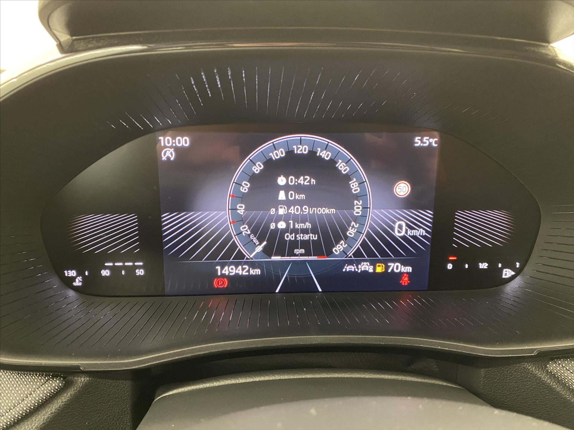 skoda-fabia-1-0-tsi-70kw-selection - 8