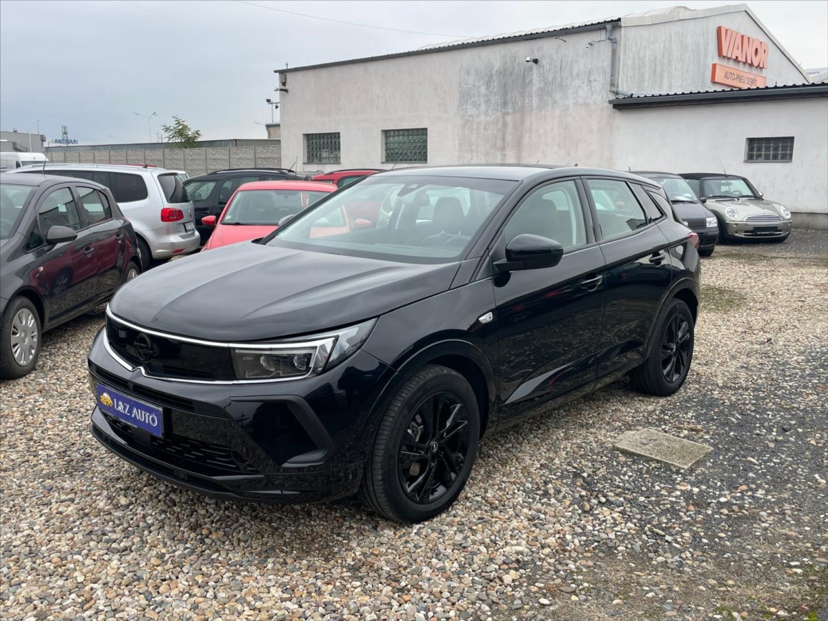 Opel Grandland 1,2 Hybrid