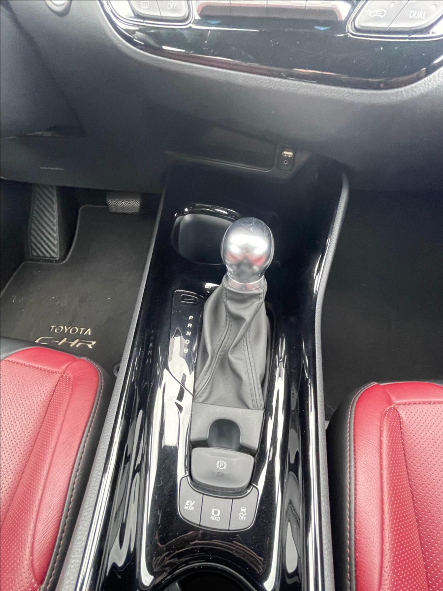 toyota-c-hr-1-8-hybrid - 7