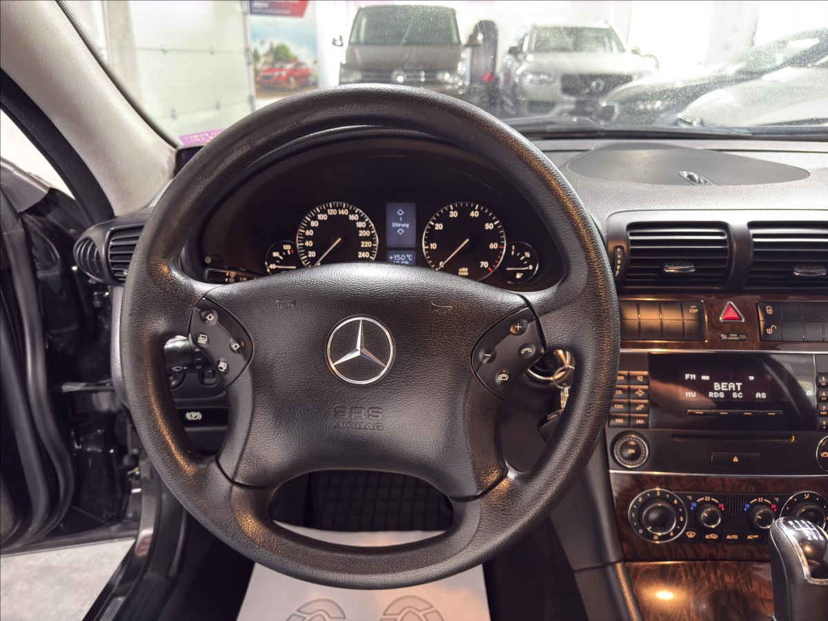 mercedes-benz-tridy-c-1-8-200-kompresor-stk-10-28 - 7