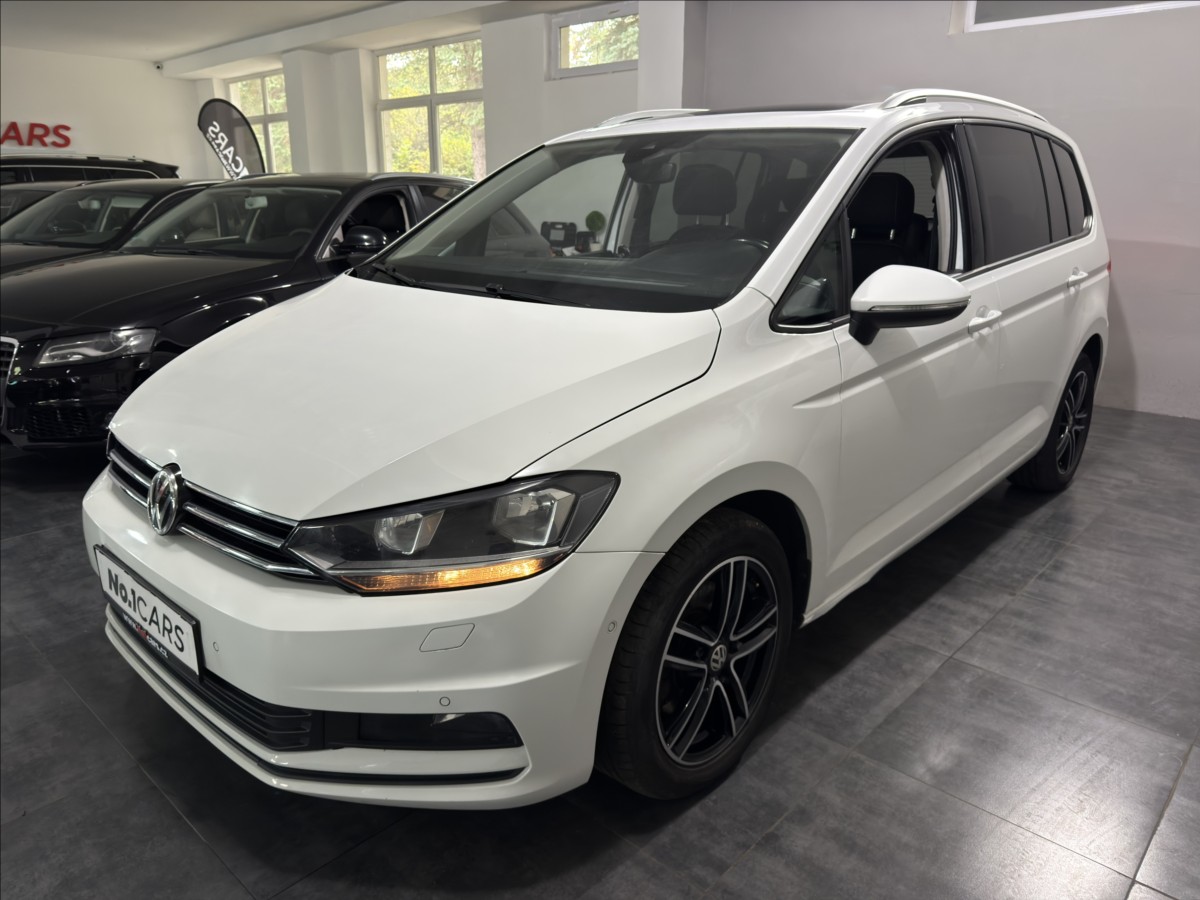 volkswagen-touran-1-6-tdi-join-acc-panorama - 2