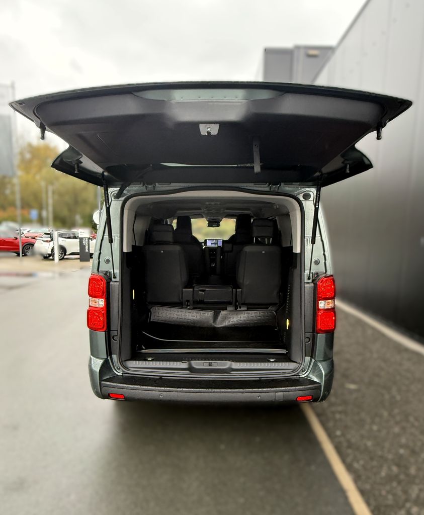 toyota-proace-verso-vip-7s - 4