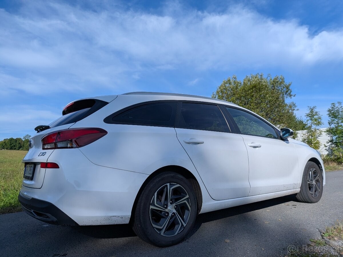 hyundai-i30-1-5-prodam - 8