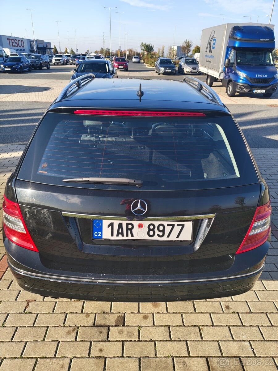 mercedes-benz-tridy-c-2-2-200-cdi-avantgarde-automat - 3