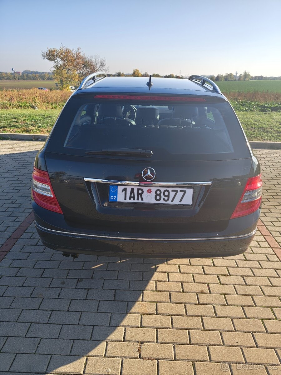 mercedes-benz-tridy-c-2-2-200-cdi-avantgarde-automat - 7