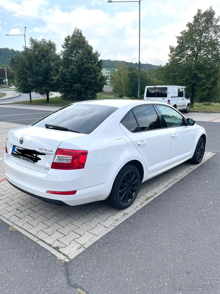 skoda-octavia-1-2-tsi-77-kw - 4
