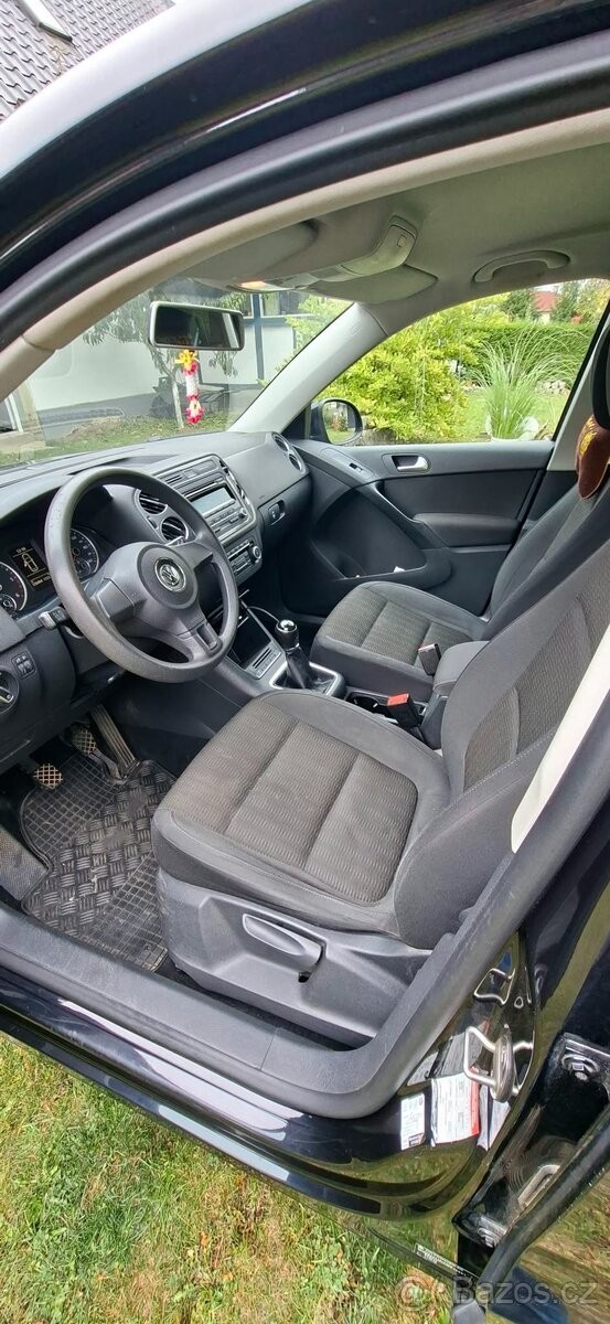 volkswagen-tiguan-2-0 - 8