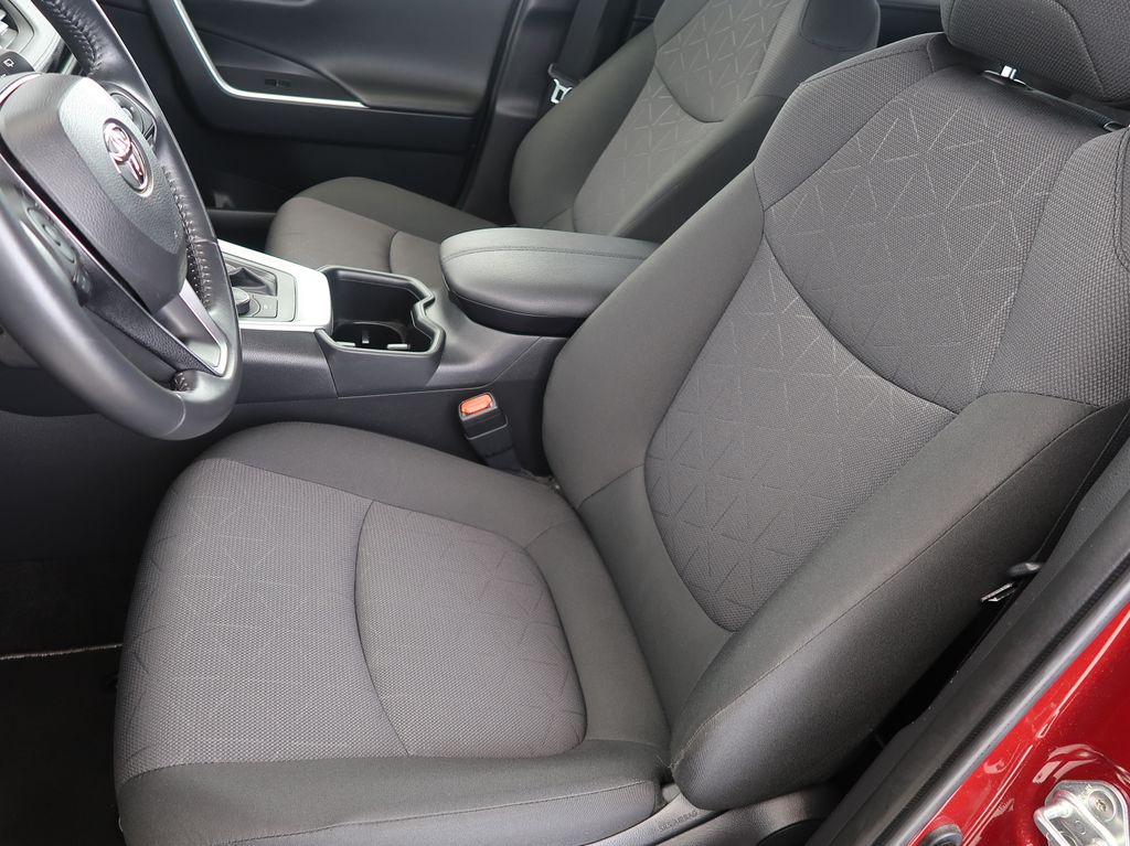toyota-rav4-2-5hev-comfortstyle-4x4-cz-1m - 8