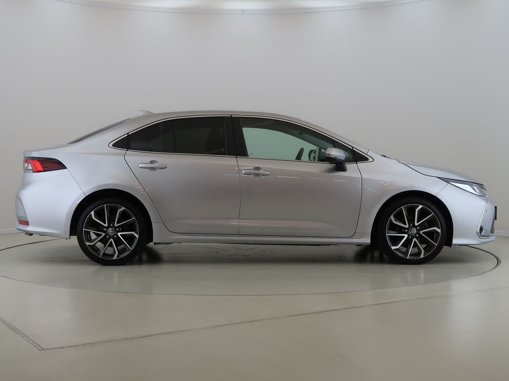 toyota-corolla-1-8hybrid-executive-cz-1maj - 3