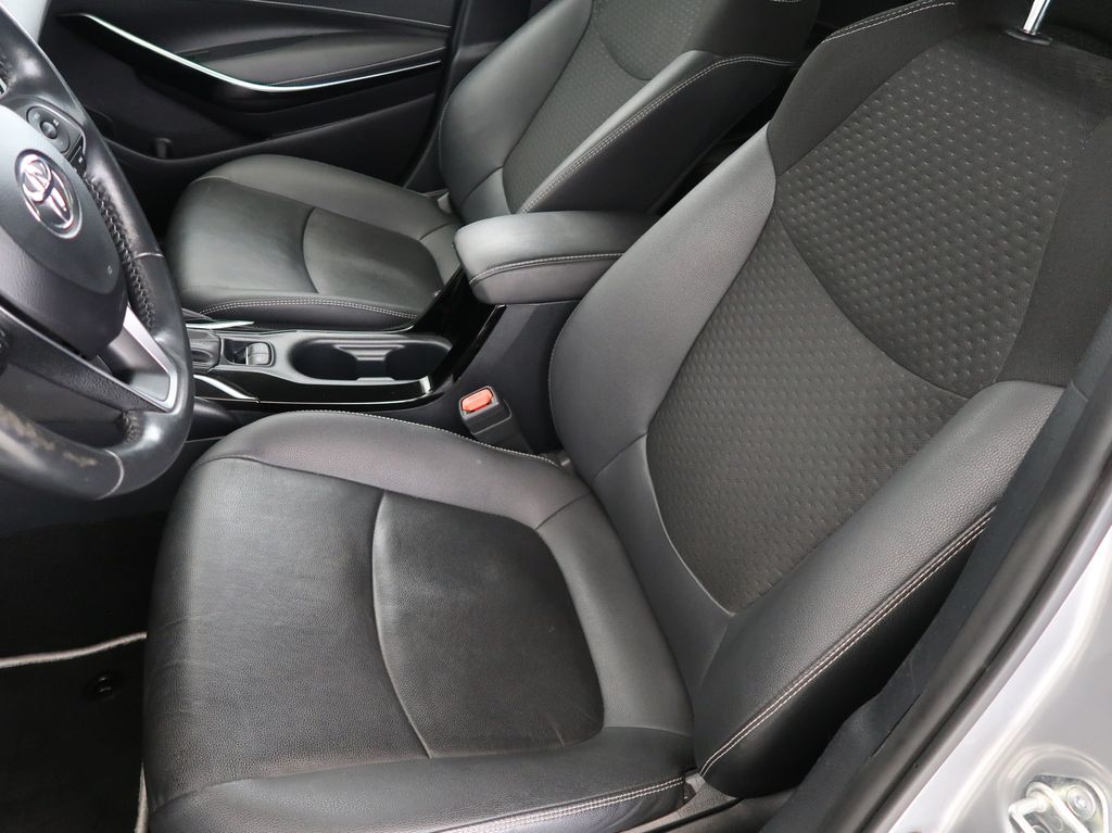 toyota-corolla-1-8hybrid-executive-cz-1maj - 8