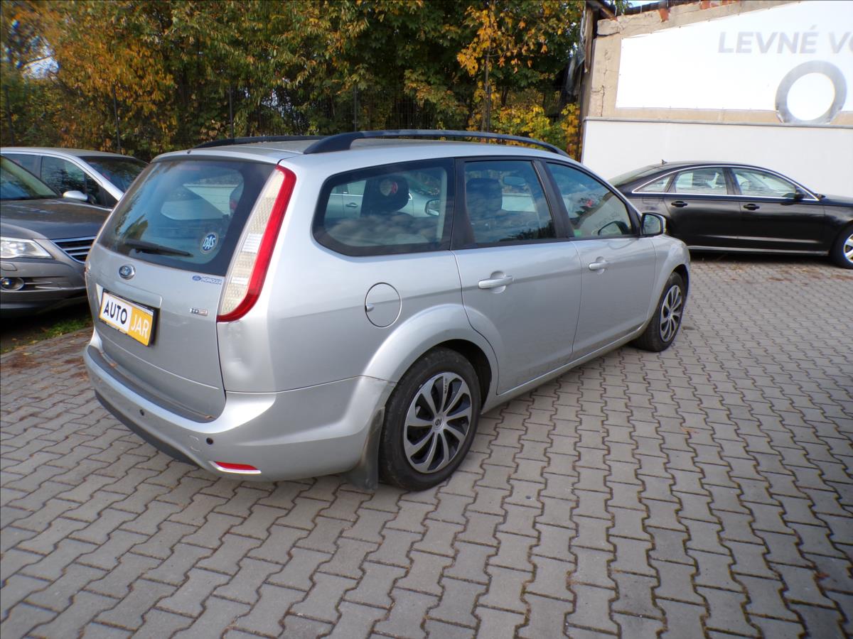 ford-focus-1-6-tdci-klimatizace - 3
