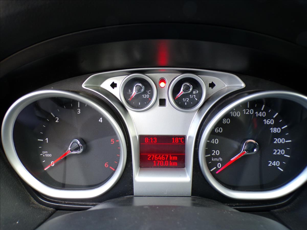 ford-focus-1-6-tdci-klimatizace - 7