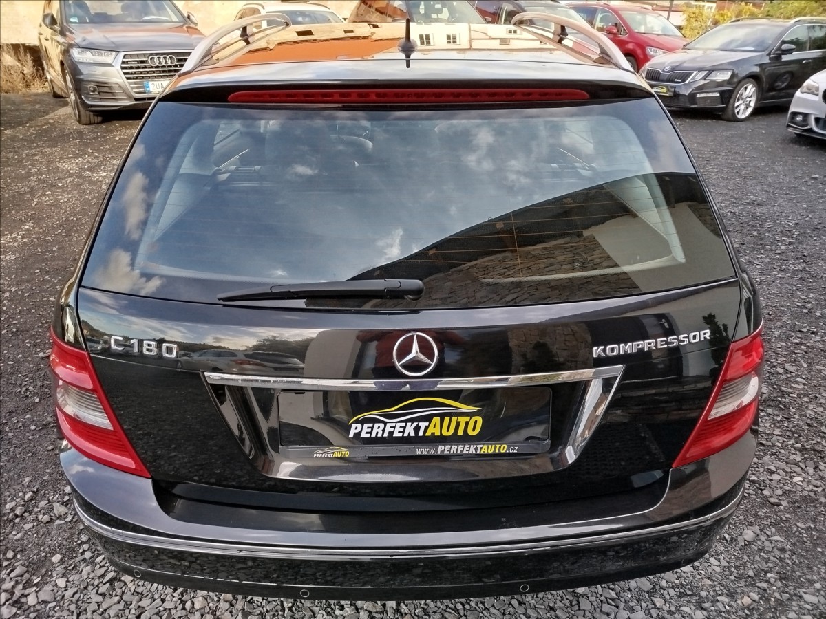 mercedes-benz-tridy-c-1-8-c180-kompressor-avandgarde - 4