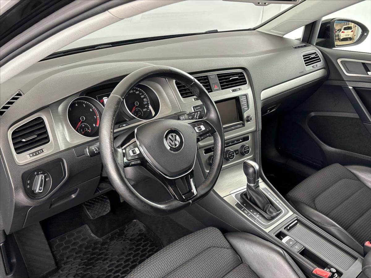 volkswagen-golf-1-2-tsi-comfortline-7dsg - 5