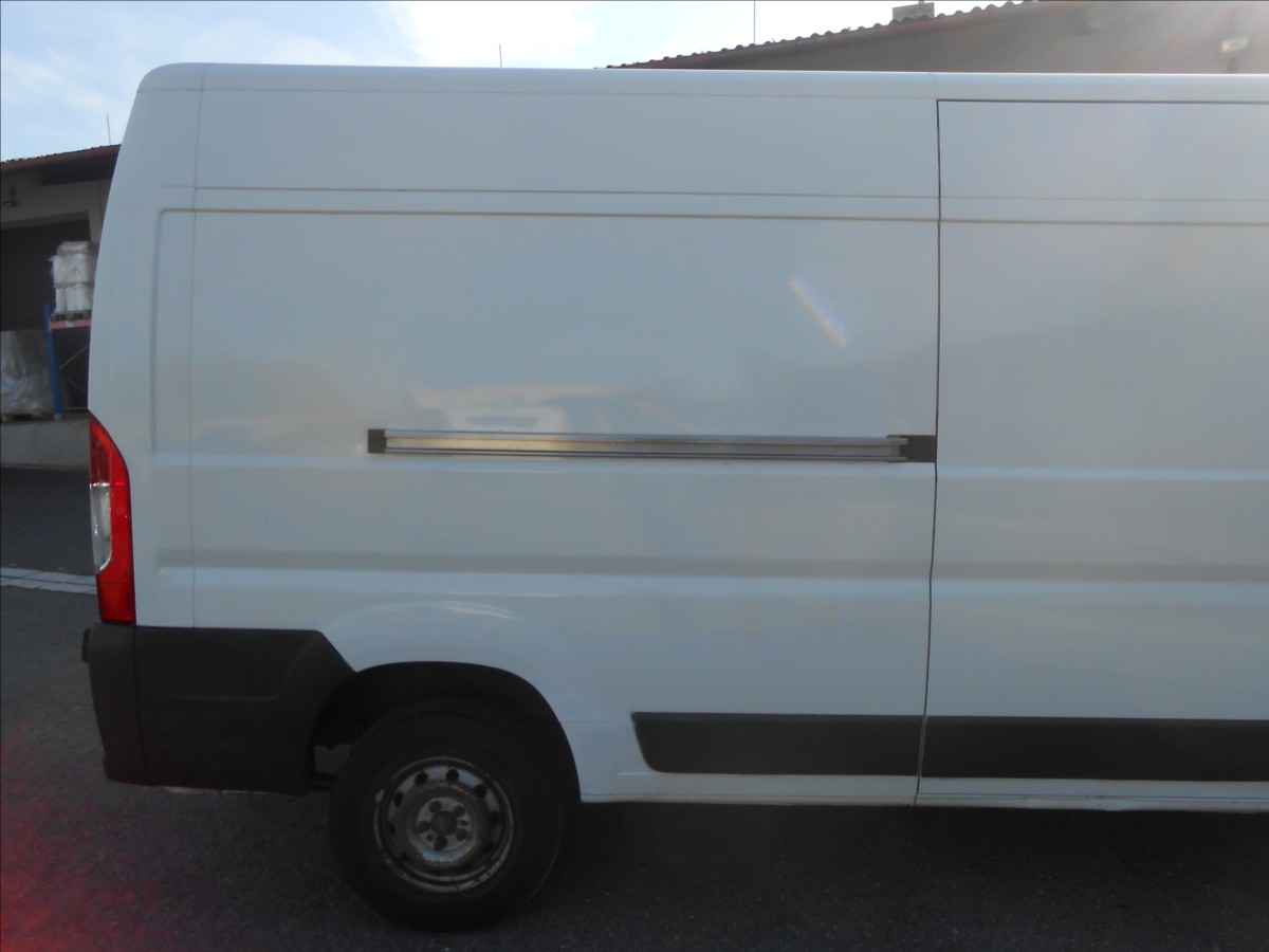 citroen-jumper-2-2-hdi-110kw-l3h2-cz - 4