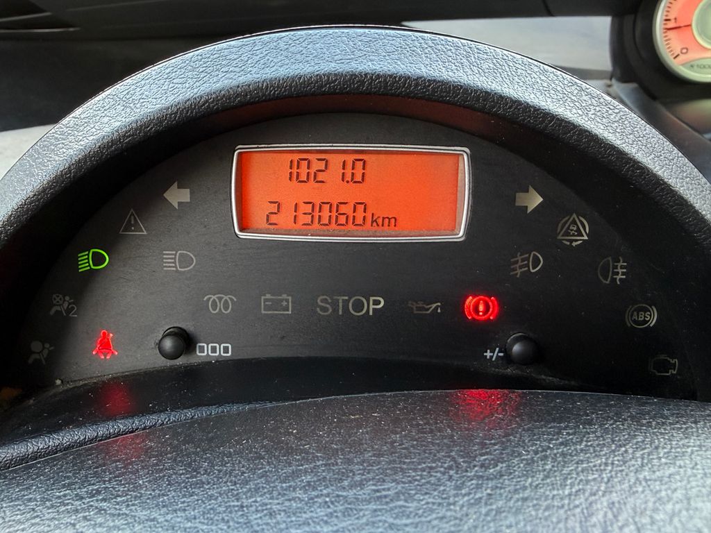 peugeot-807-2-0-hdi-100kw-7-mist-stk-06-28 - 9