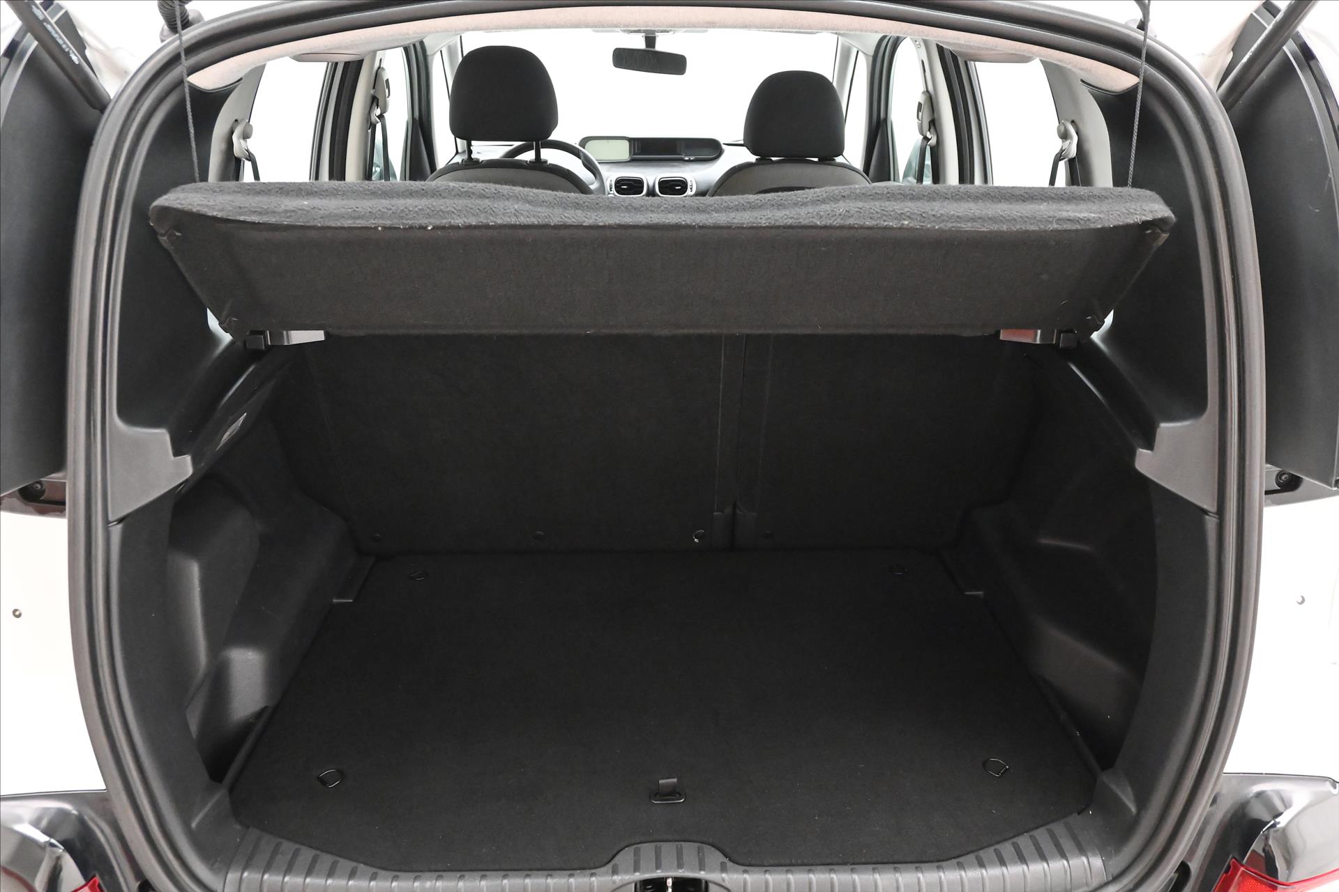 citroen-c3-picasso-1-6-hdi-73-kw-tazne-zaruka-az-5-let - 9