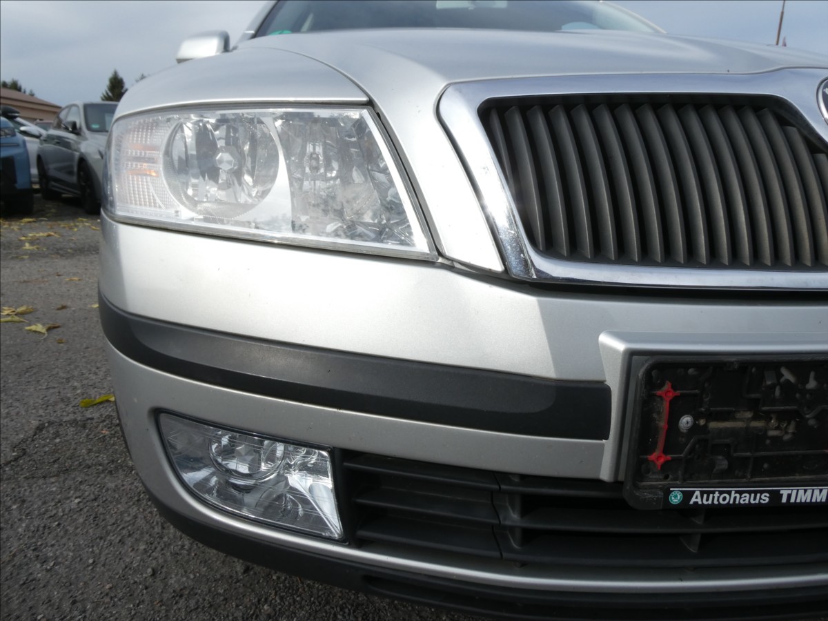 skoda-octavia-1-6-mpi-75kw-klima-zaves - 4