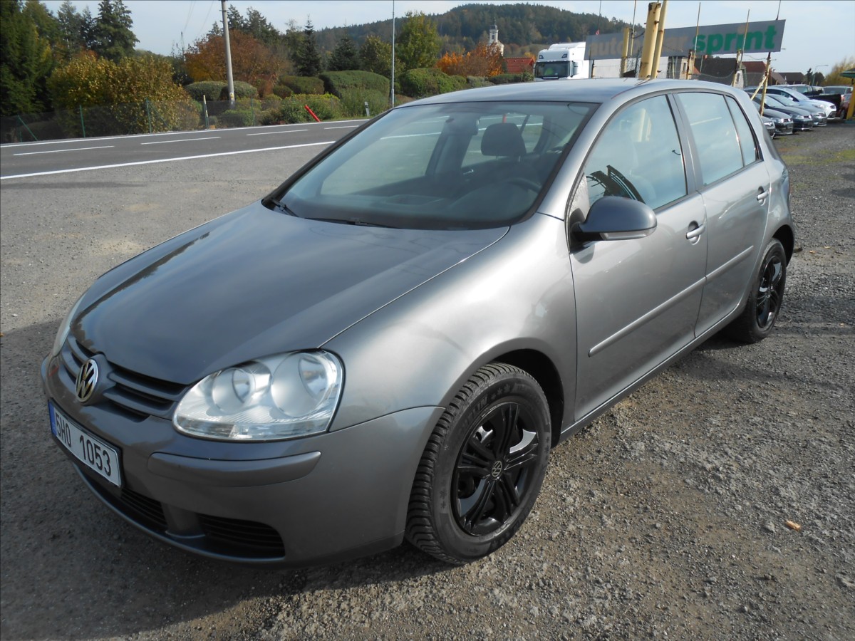 volkswagen-golf-1-4-i-16v-cz-serviska - 5