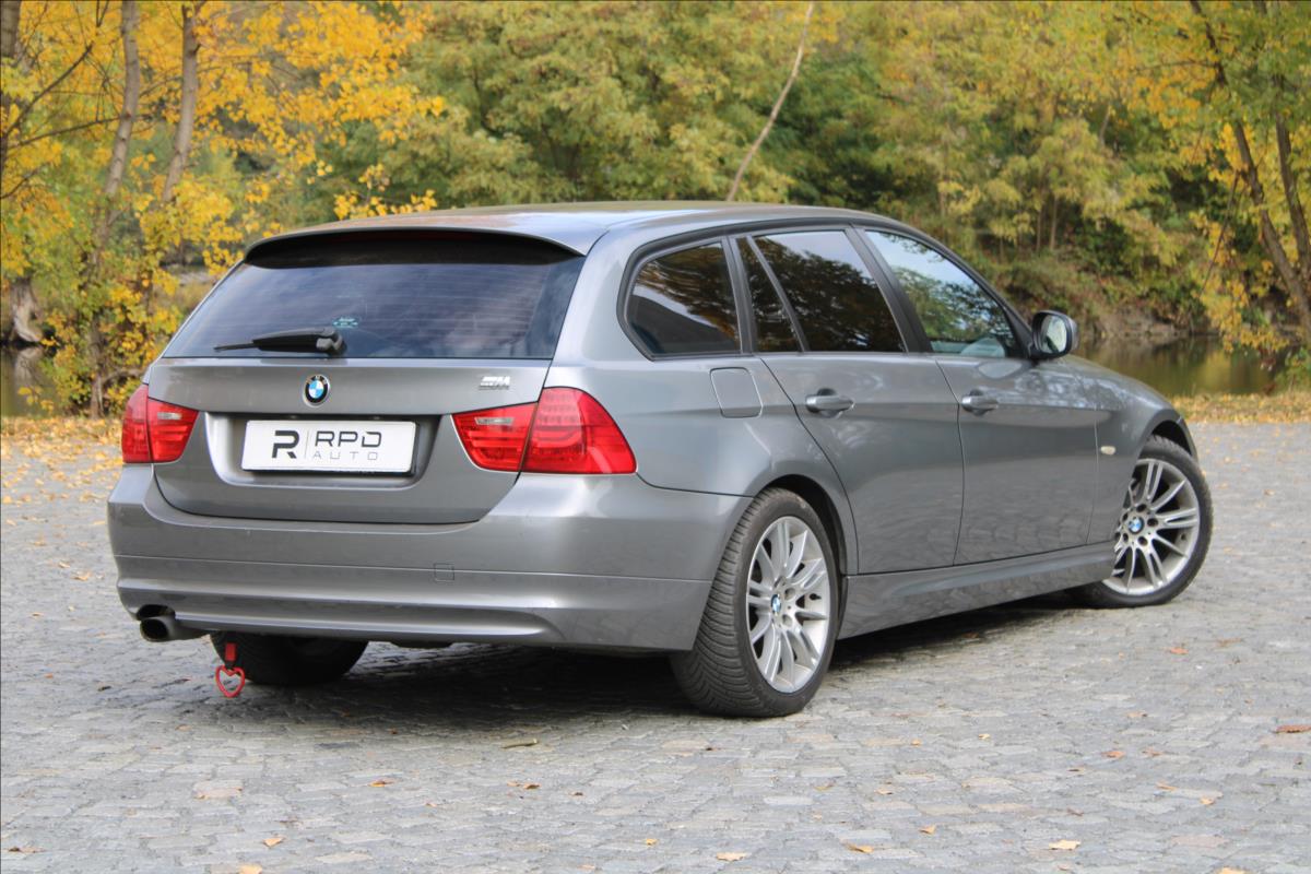 bmw-rada-3-318d-touring-m-paket-manual - 1