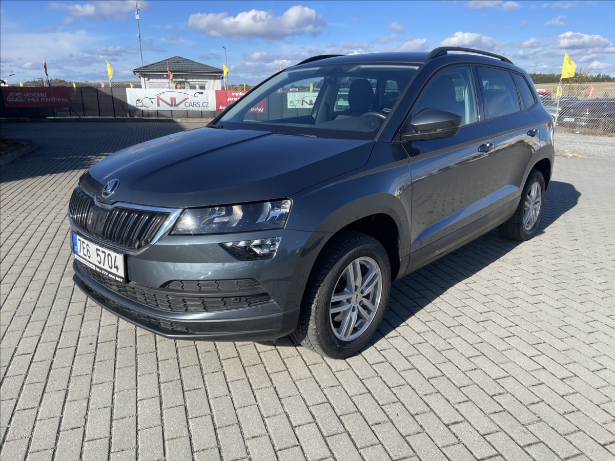 Škoda Karoq 1,0 TSi 85kw Style Tažné GPS
