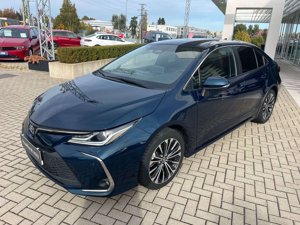 toyota-corolla-1-8-hybrid-e-cvt-style - 1