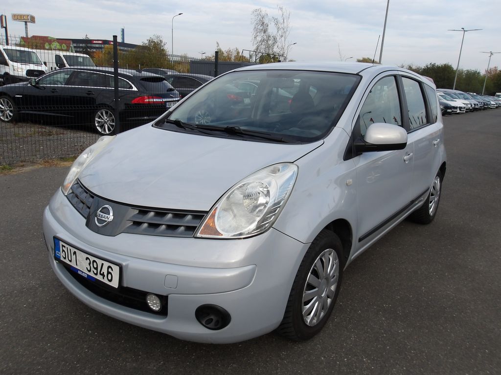 Nissan Note 1,6i KRASAVEC !!! 2xklíč.
