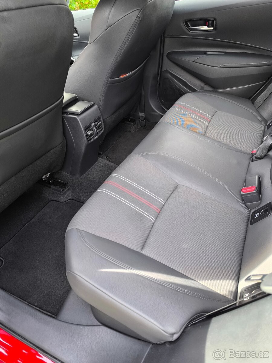toyota-corolla-1-8-gr-sport - 3