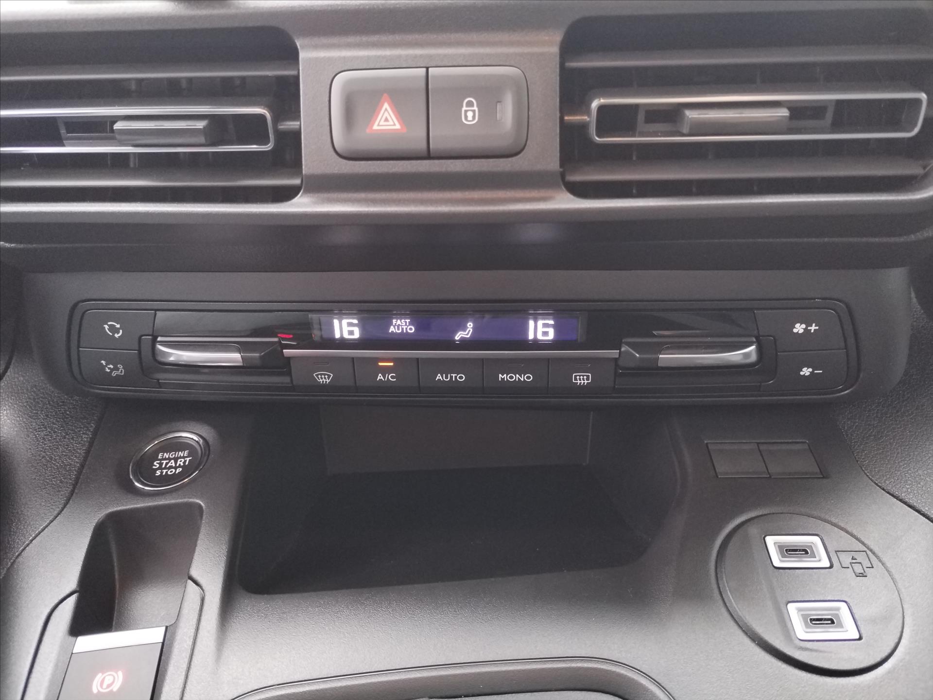 toyota-proace-city-verso-1-5-diesel-6m-t-family-7s-130k - 7