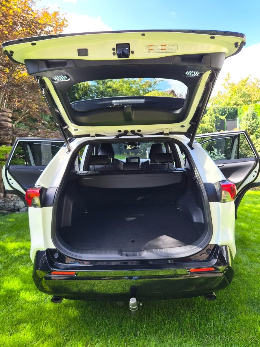 toyota-rav4-tovarni-zaruka-2027-phev - 9