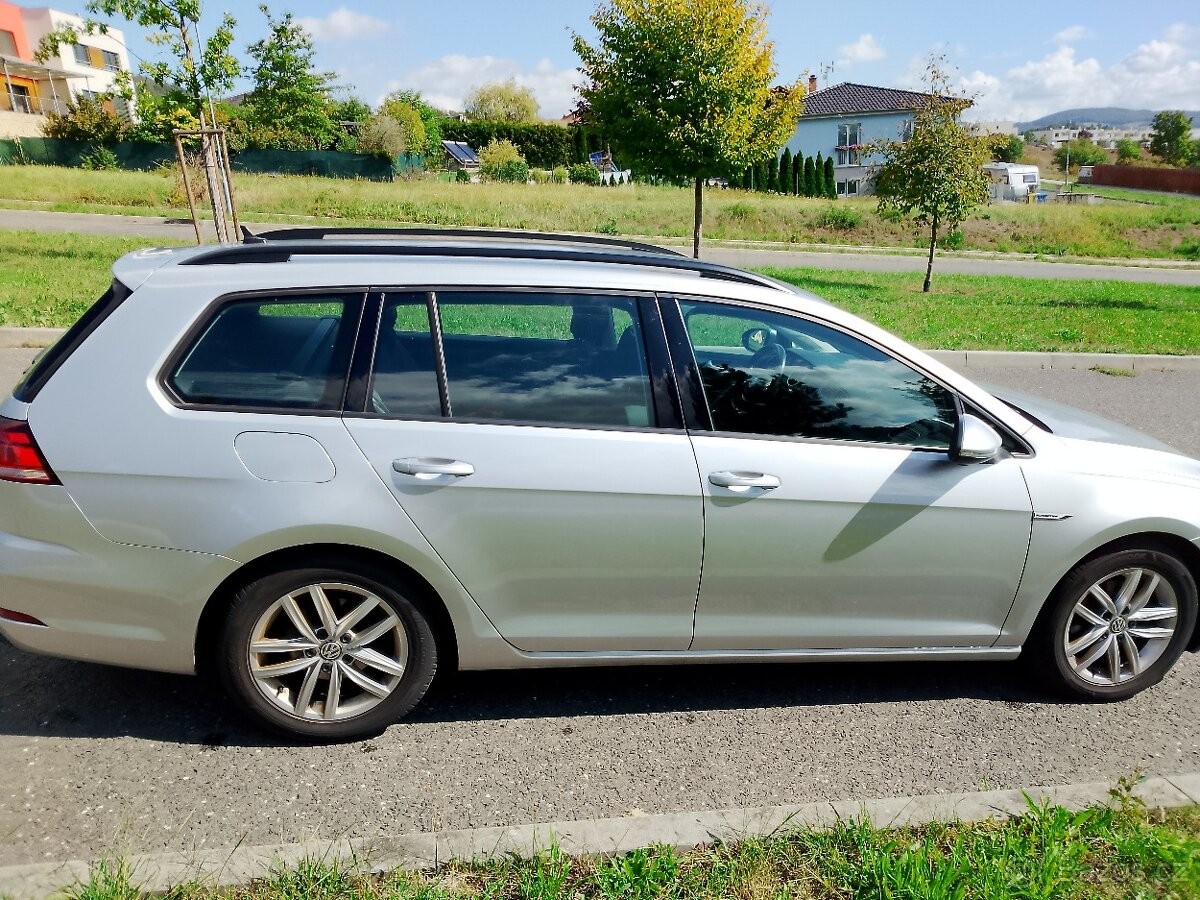 volkswagen-golf-1-5-tsi-act-bluemotion-96-kw - 2