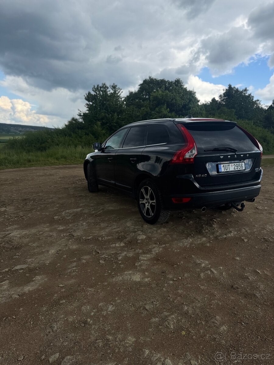 volvo-xc60-2-0 - 3