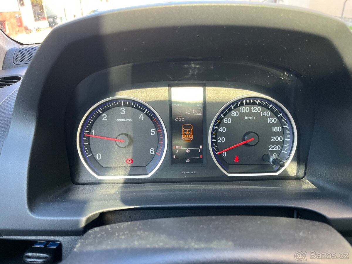honda-cr-v-2-2-ctdi-4x4-r-2007 - 7
