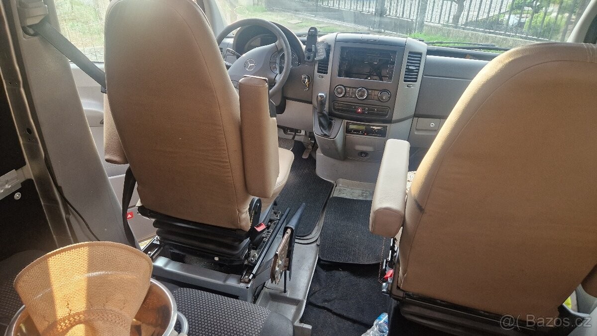mercedes-benz-sprinter-2-2-campervan - 3